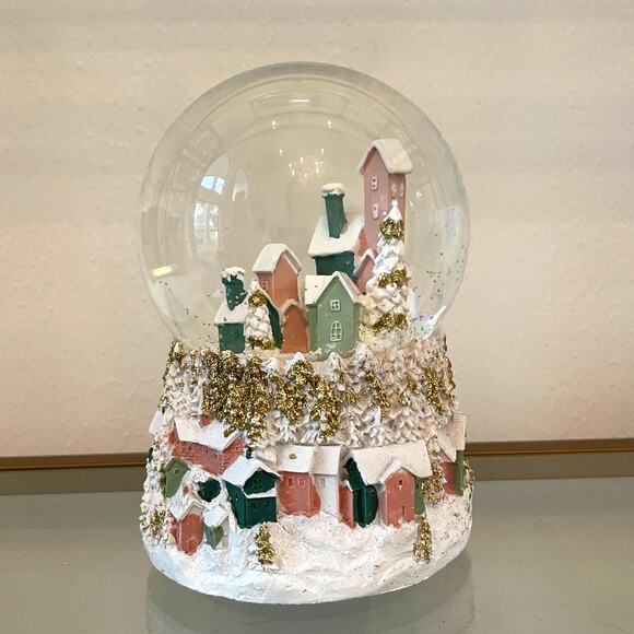 Cupcakes & Cashmere Christmas Musical Waterglobe 7x5  Festive Holiday Decor NEW - Picture 9 of 14